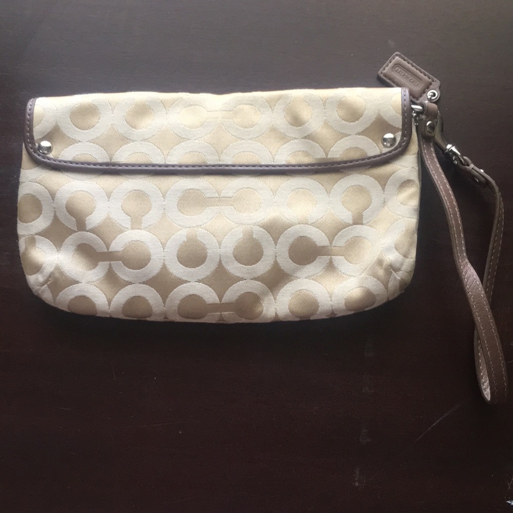 Coach wristlet - Picture 3 of 4